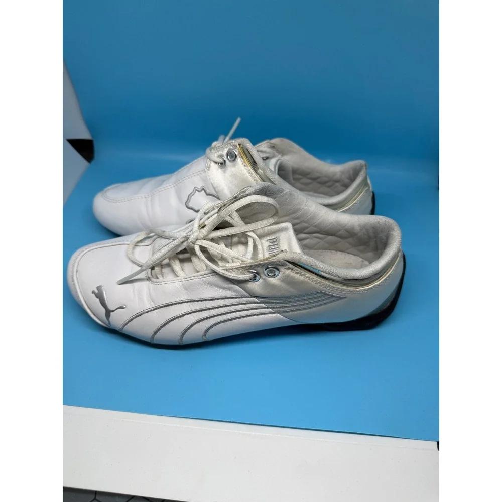 Puma Future Cat White Silver Leather Driving Shoes Sneakers Womens 7 302223-11